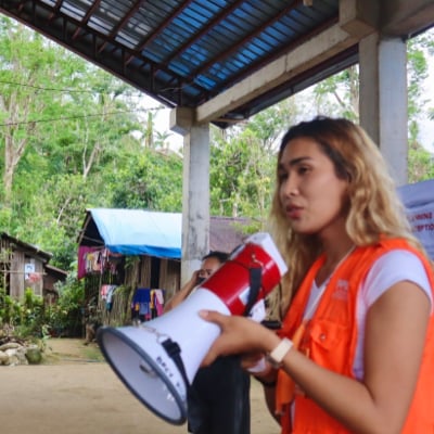 Chrisly Orit de Asis is a humanitarian aid worker with UNFPA’s youth mobilising partner Youth Peer Education Network (Y-PEER) Pilipinas. Chrisly is a proud transgender woman in a conservative part of the Philippines and she struggled to be accepted even in her own family. 