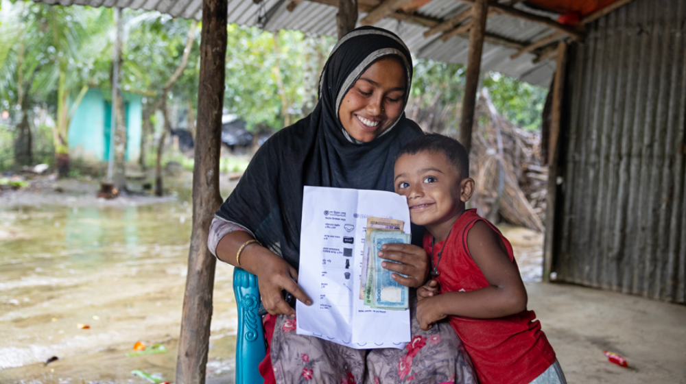 A happy mom and child in Bangladesh