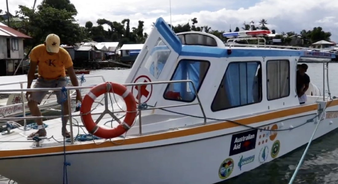 The sea ambulance has a bed with a privacy curtain, a baby cot, oxygen supplies, a power generator, a stretcher, a refrigerator for medicines, an IV holder, and an air purifier, as well as a siren, search lights, life vests, VHF (very high frequency) radios, lifebuoy and a fire extinguisher. ©UNFPA Philippines