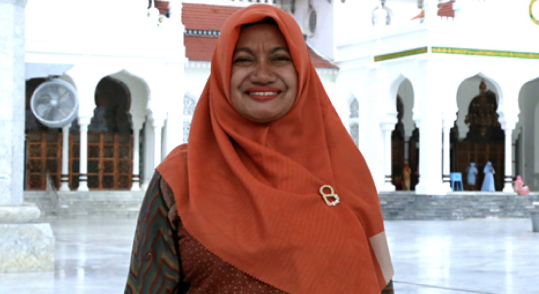 Indonesia: “Students with intellectual disabilities have the same rights as us,” Nurlinawati says. ‘Lina’ is a teacher at the State Special Needs School in Aceh province. “There’s no difference, be it access to education, the right to reproductive health education, the right to marry, or other rights: they’re the same. Providing learning on menstruation will improve their capacity not only for the time being, and not only for their family, but also for their own future.”  Lina took part in a UNFPAsupported project on adolescent sexual and reproductive health education for special needs school teachers. “Sometimes students would feel ashamed, because they didn’t know how to wear menstrual pads correctly,” she says. “After reading some references, I had the idea to make a ‘sister’ doll. By using these tools, students wanted to know more. We showed students how to fit the menstrual pad correctly in their underwear using the doll, until students are capable of using it on their own.” ©UNFPA Indonesia/Lucky Putra READ MORE 