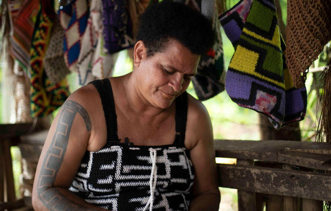 Florence Jaukae Kamel is a bilum weaver and entrepreneur. © UNFPA Papua New Guinea
