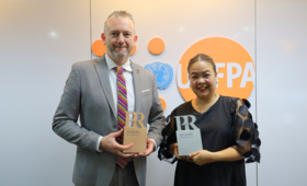 Mr. Pio Smith, UNFPA Regional Director for Asia and the Pacific and Ms. Wanakanok Ratanaprasidhi, Managing Director of ERA Commu
