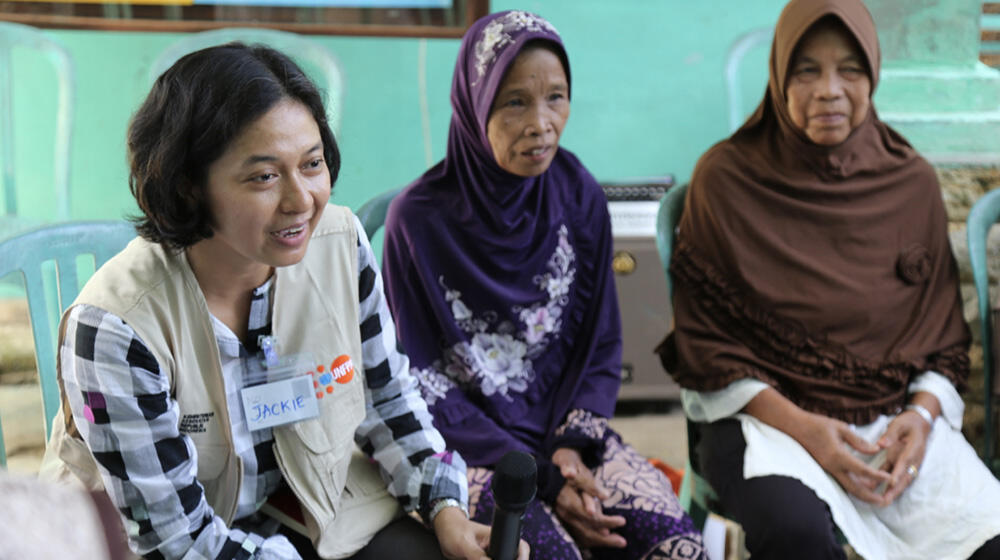 Jackie Viemilawati is a counselor and experienced humanitarian with Yayasan Pulih, a non-government organization that works on mental health and psychosocial support in Indonesia. 